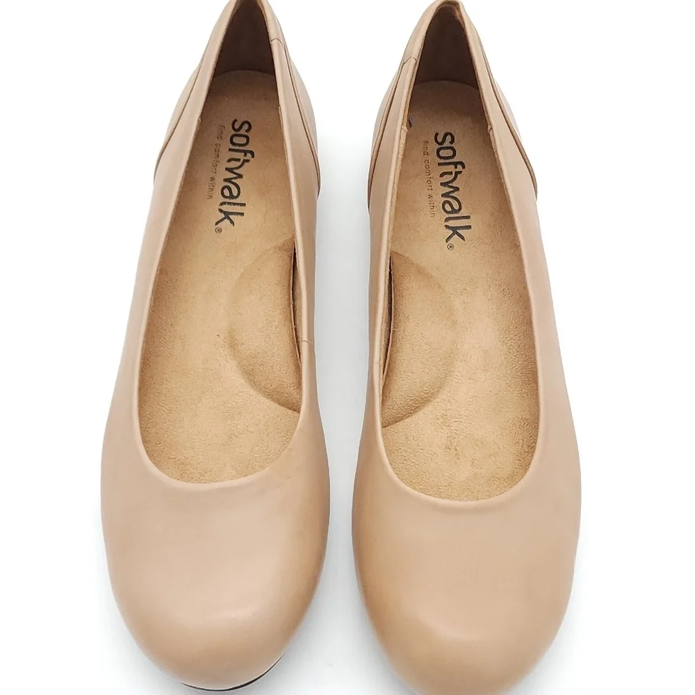 Softwalk Sonoma Women's Beige Slip on Casual Flats Shoes Size 11 Narrow
